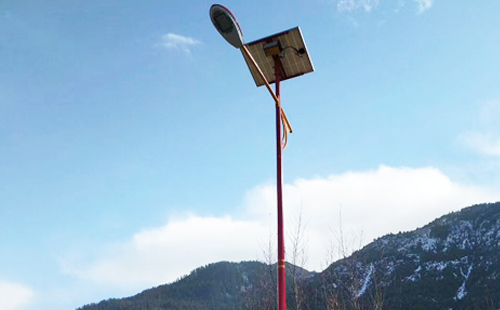 文殊镇如何选择高质量的太阳能路灯材料：全方位指南