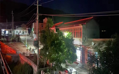 文殊镇太阳能路灯防雷接地做法详解