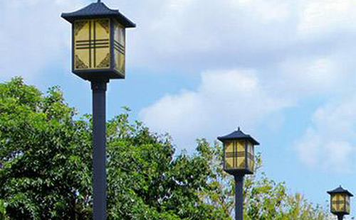 文殊镇庭院灯安装间距与布灯设计全解析