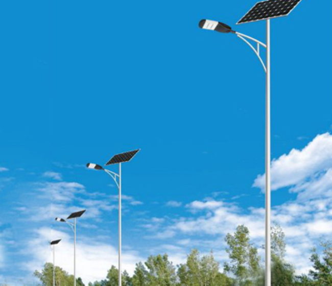 文殊镇太阳能路灯维护时，这些细节别忽略！